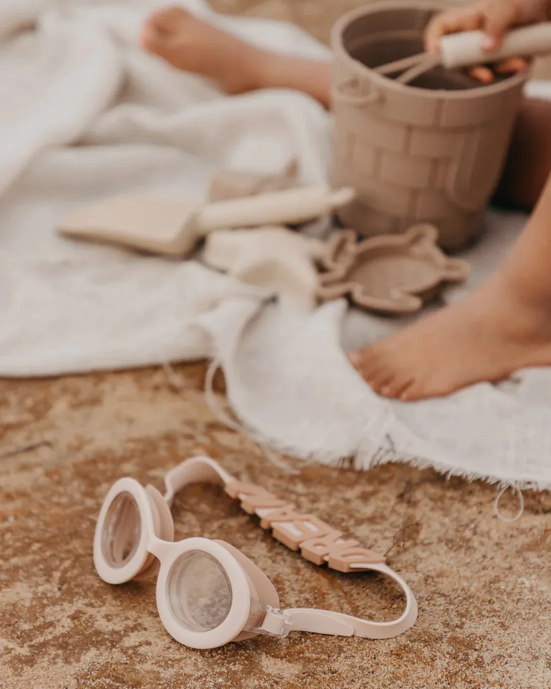 Mrs. Ertha Swimming Glasses  3Y | Blush Dream